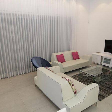 SeaScape Terraces Netanya Villa Bagian luar foto