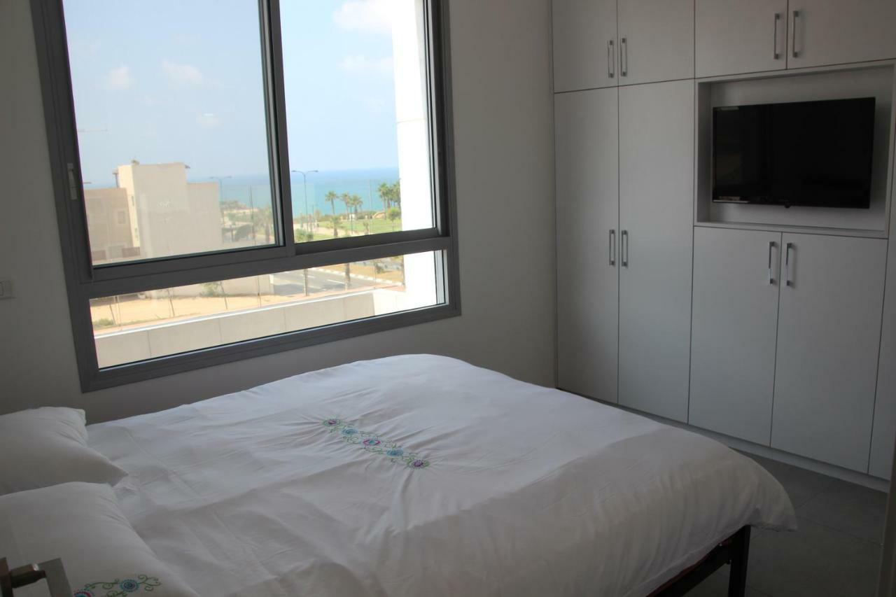SeaScape Terraces Netanya Villa Bagian luar foto