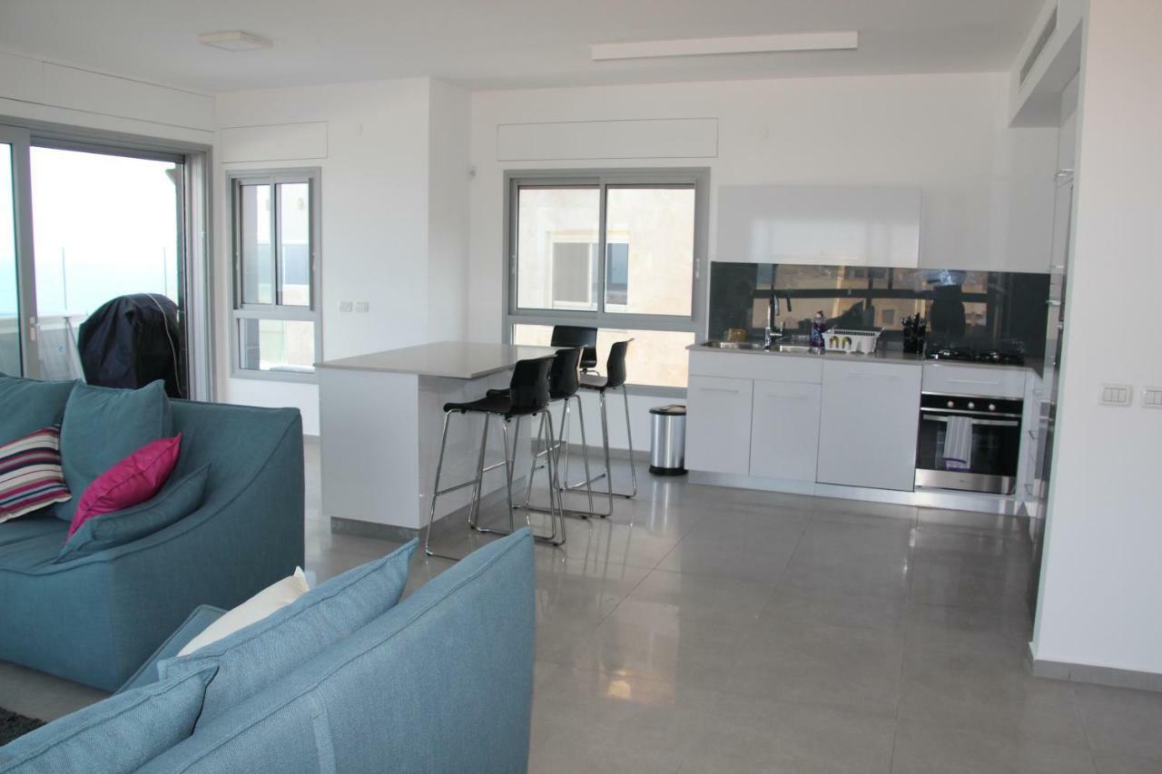 SeaScape Terraces Netanya Villa Bagian luar foto