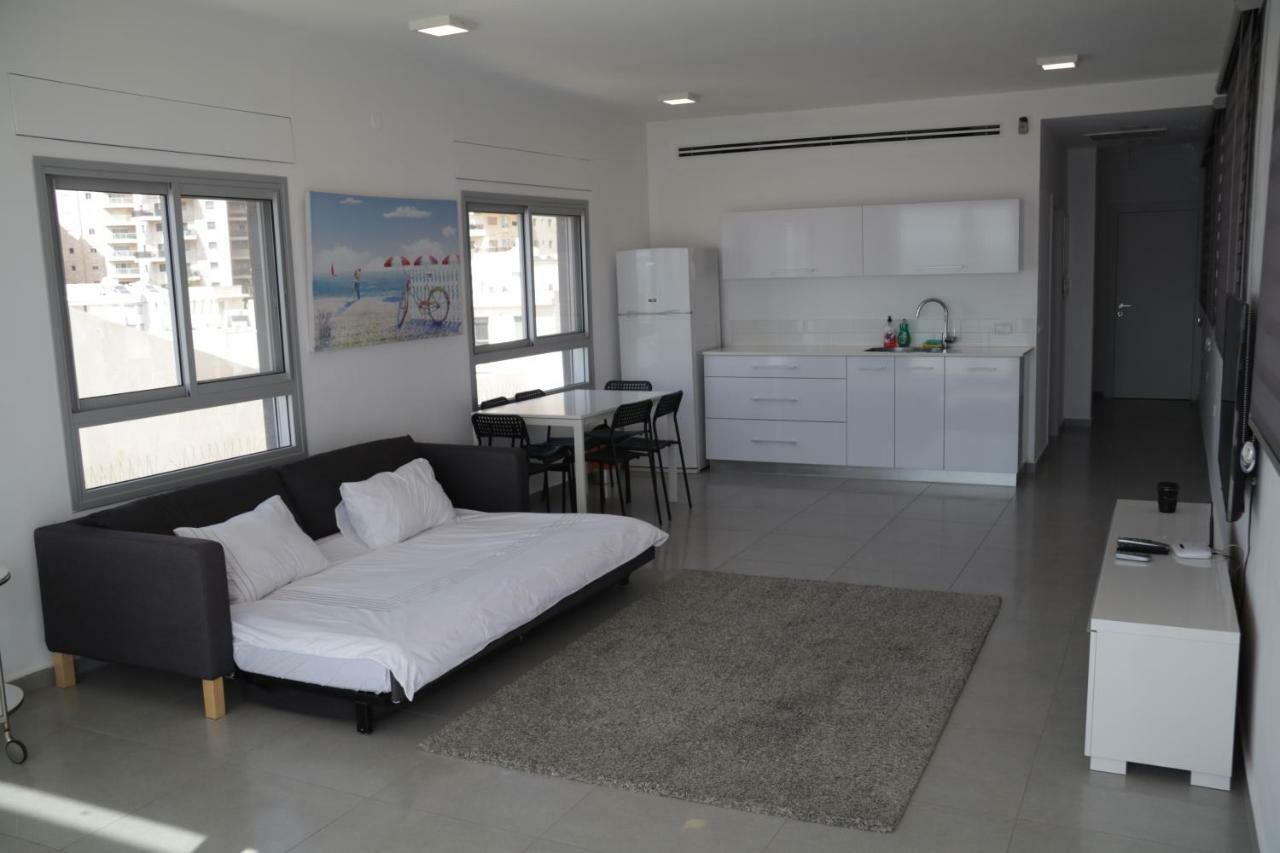 SeaScape Terraces Netanya Villa Bagian luar foto